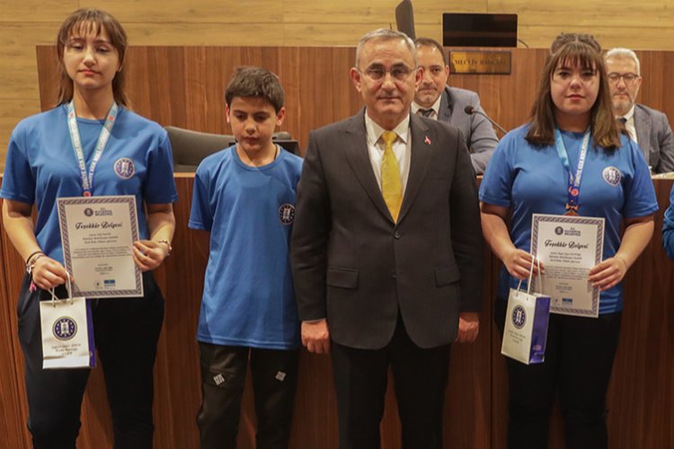 Kütahya Belediye Başkanı Prof. Dr. Alim Işık, Kütahya Belediyespor bünyesinde