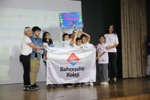 Abdullah Gül Üniversitesinde (AGÜ) düzenlenen “First Lego League Explore” fuarında