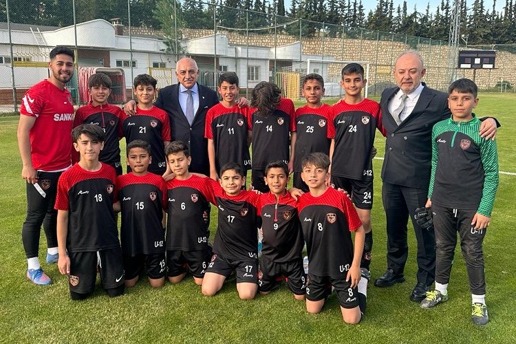 Türkiye Futbol Federasyonu Başkanı Mehmet Büyükekşi, Altyapı Akademileri Projesi kapsamında