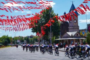 Kayseri Erciyes, gelenekselleşen uluslararası yol bisikleti müsabakalarına yine ev sahipliği