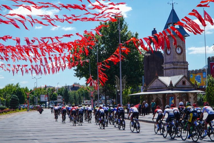 Kayseri Erciyes, gelenekselleşen uluslararası yol bisikleti müsabakalarına yine ev sahipliği