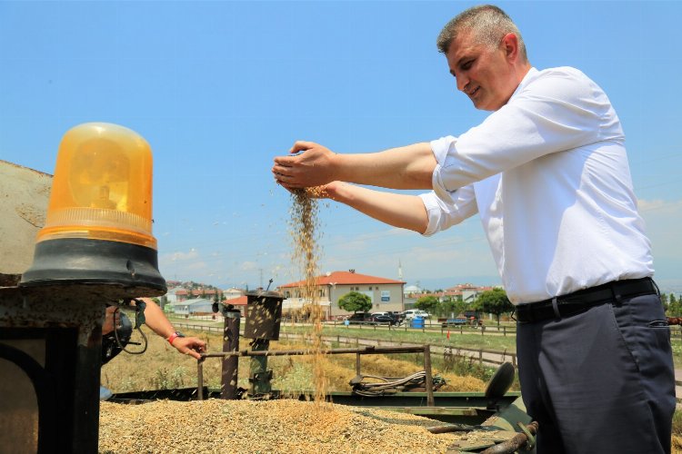 Gölcük Belediyesi’nin sosyal faaliyetlerde kullanmak amacıyla iki kez organik buğday