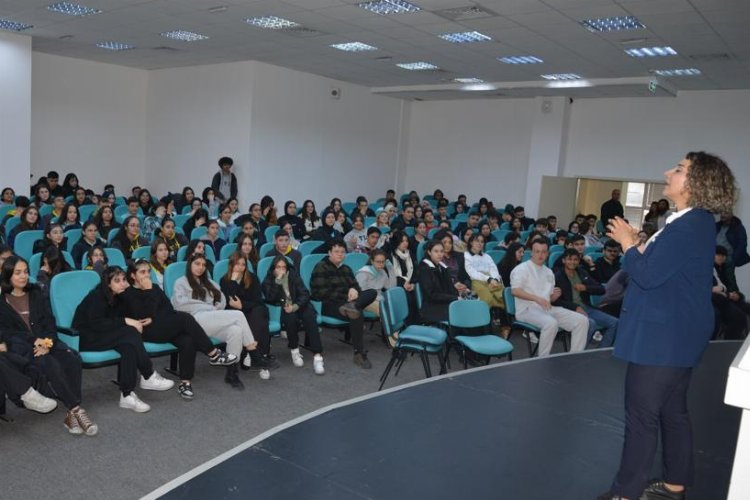 Manisa Büyükşehir Belediyesi, başta MABEM öğrencileri başta olmak üzere Turgutlu’daki