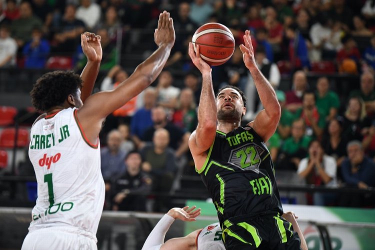 TOFAŞ Basketbol Takımı, ligin 13. haftasında deplasmanda Pınar Karşıyaka’ya 98-71’lik