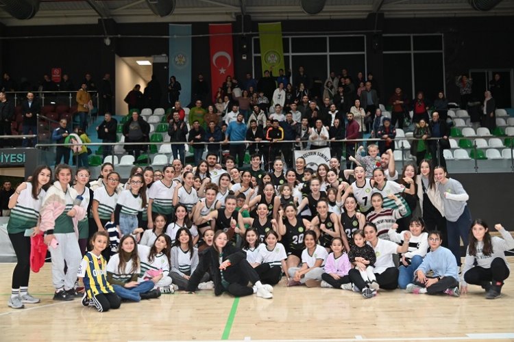 Manisa BBSK Kadın Voleybol Takımı, TVF Kadınlar 1. Ligi’ne giden