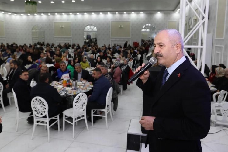 Gebze Belediye Başkanı Zinnur Büyükgöz mesai arkadaşı belediye personellerini iftar