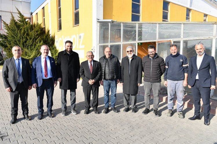 Başkan Büyükkılıç, OSB’de fabrika ziyaretlerinde şehrin ihracatına ve üretimine katkı