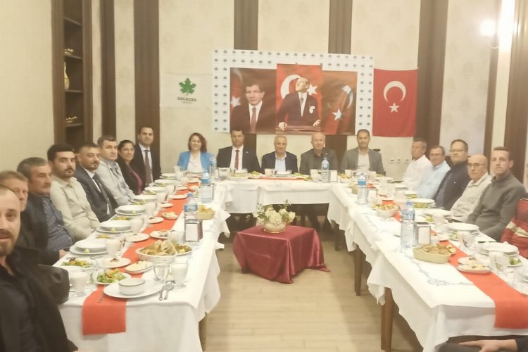 Gelecek Partisi Keşan Belediye Başkan Adayı Erdoğan Ersöz iftar programı düzenledi.