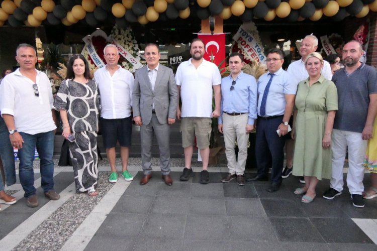 Muğla’nın Marmaris ilçesinde Türk Rus turizm yatırımı Cafe 1919 açıldı.