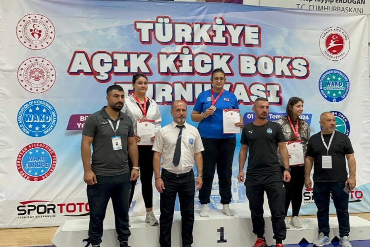 Çayırova Belediyesi Eğitim Spor Kulübü sporcusu Sinem Erdoğan, Konya’da devam