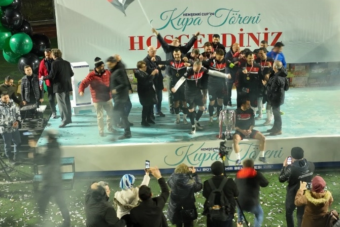 Kocaeli’de düzenlenen Hemşeri Cup 24’ün final maçında Kocaeli Artvin Batum