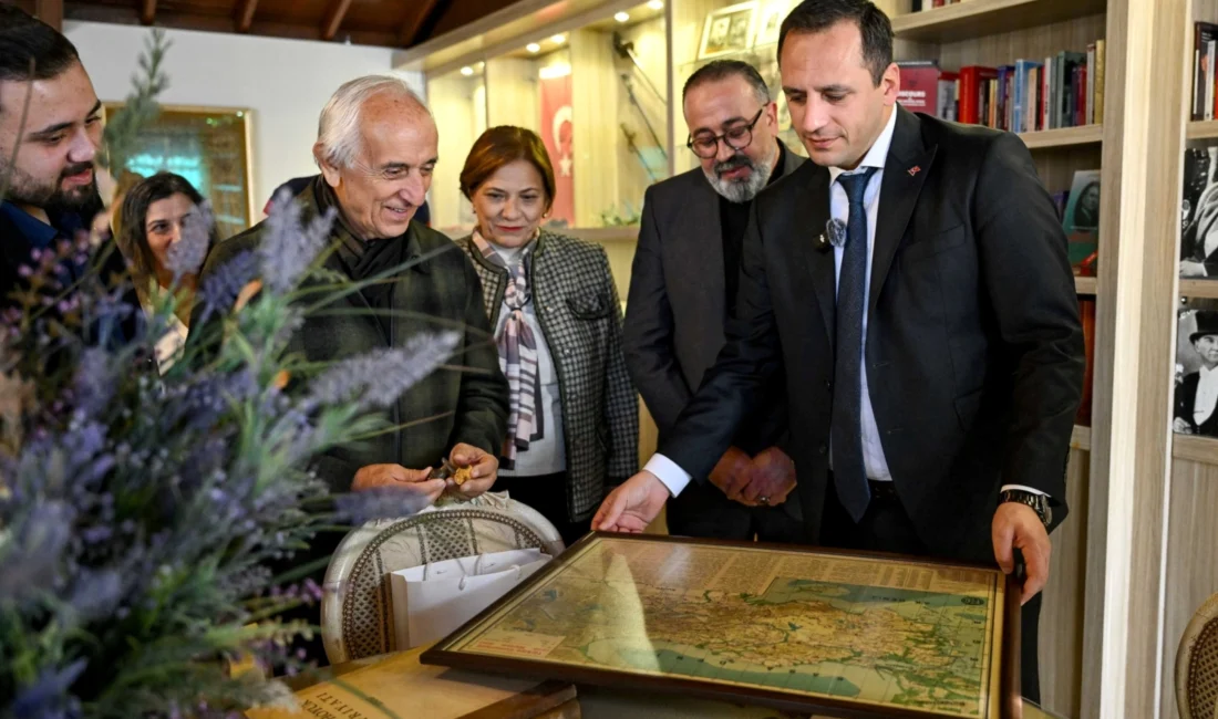 İzmir’de Bornova Belediyesi’nin Belkahve’de bulunan Ata Anı Evi’ne Cumhuriyet’in ilk