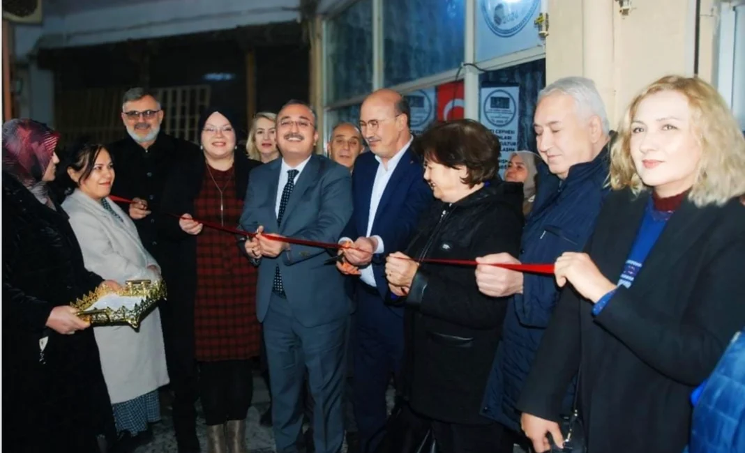 Konya’da Batı Cephesi Kadınları Eğitim Kültür Yardımlaşma ve Dayanışma Derneği