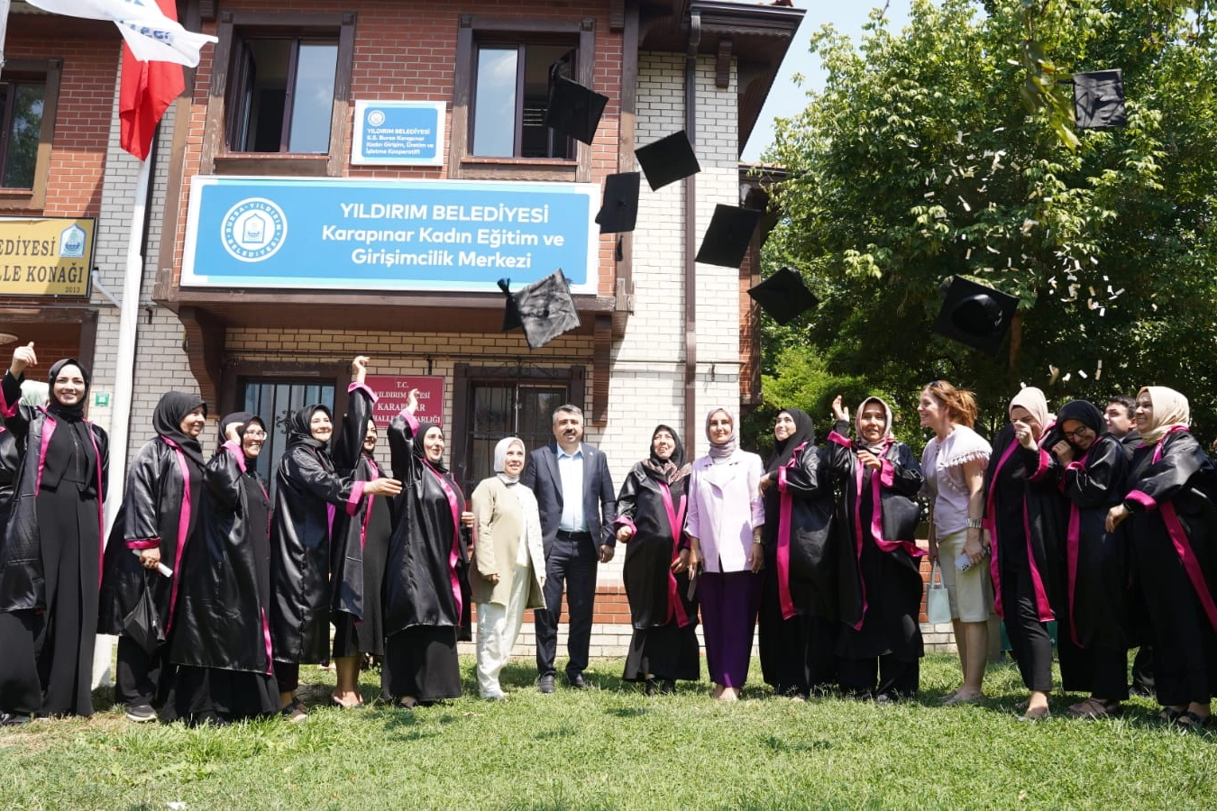 Bursa’da Yıldırım Belediyesi, kurduğu kadın kooperatifleri ile eğitim ve girişimcilik