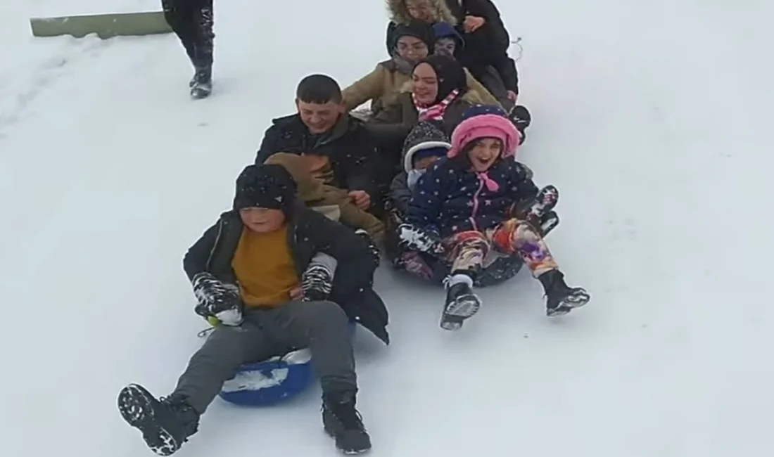 Bilecik’in Pazaryeri ilçesine bağlı Sarıdayı köyünde düzenlenen Kızak Festivali, soğuk