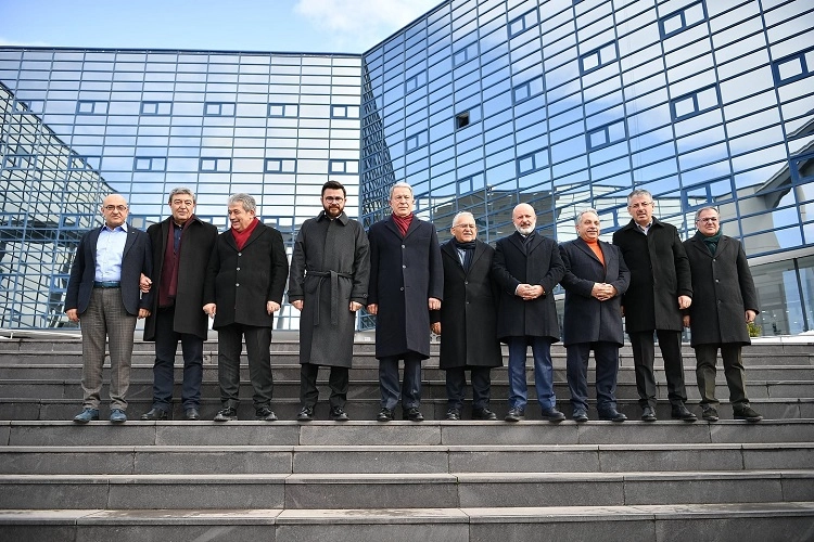 Kayseri Büyükşehir Belediye Başkanı Dr. Memduh Büyükkılıç, TBMM Milli Savunma