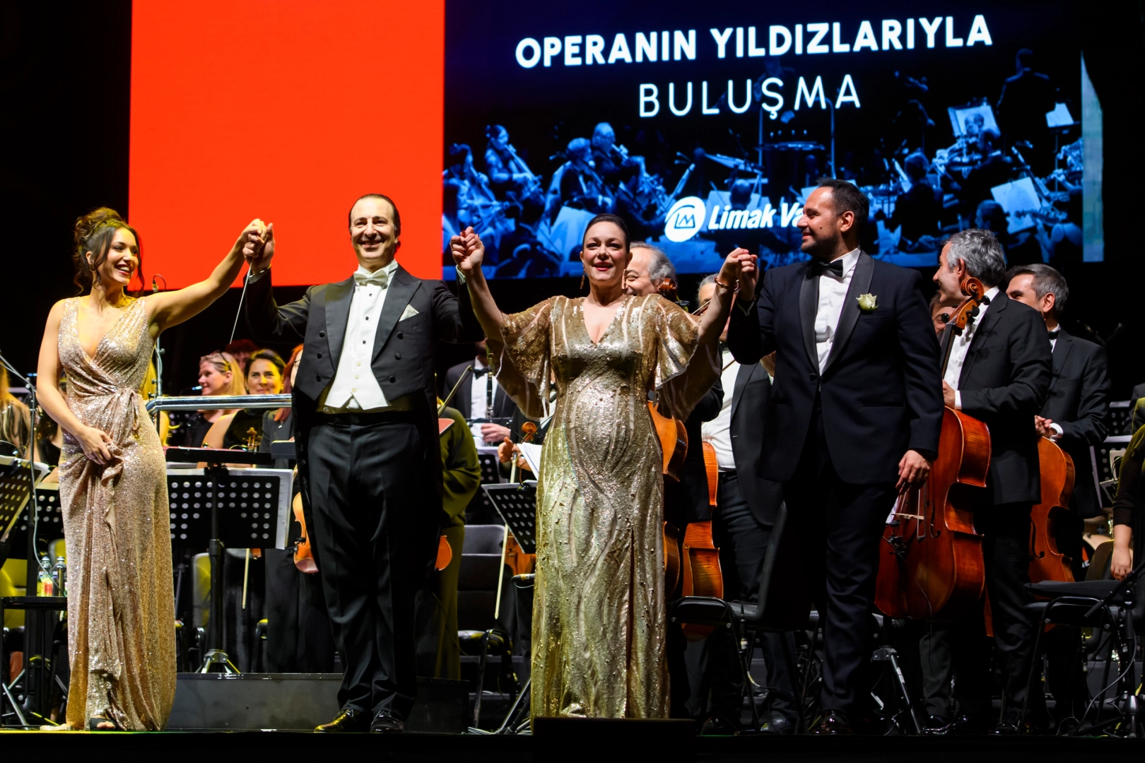 Limak Filarmoni Orkestrası, geleneksel yeni yıl konserlerinin ilkini İstanbul’da verdi.